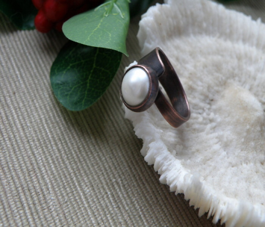 Prsten -Říční perla v mědi